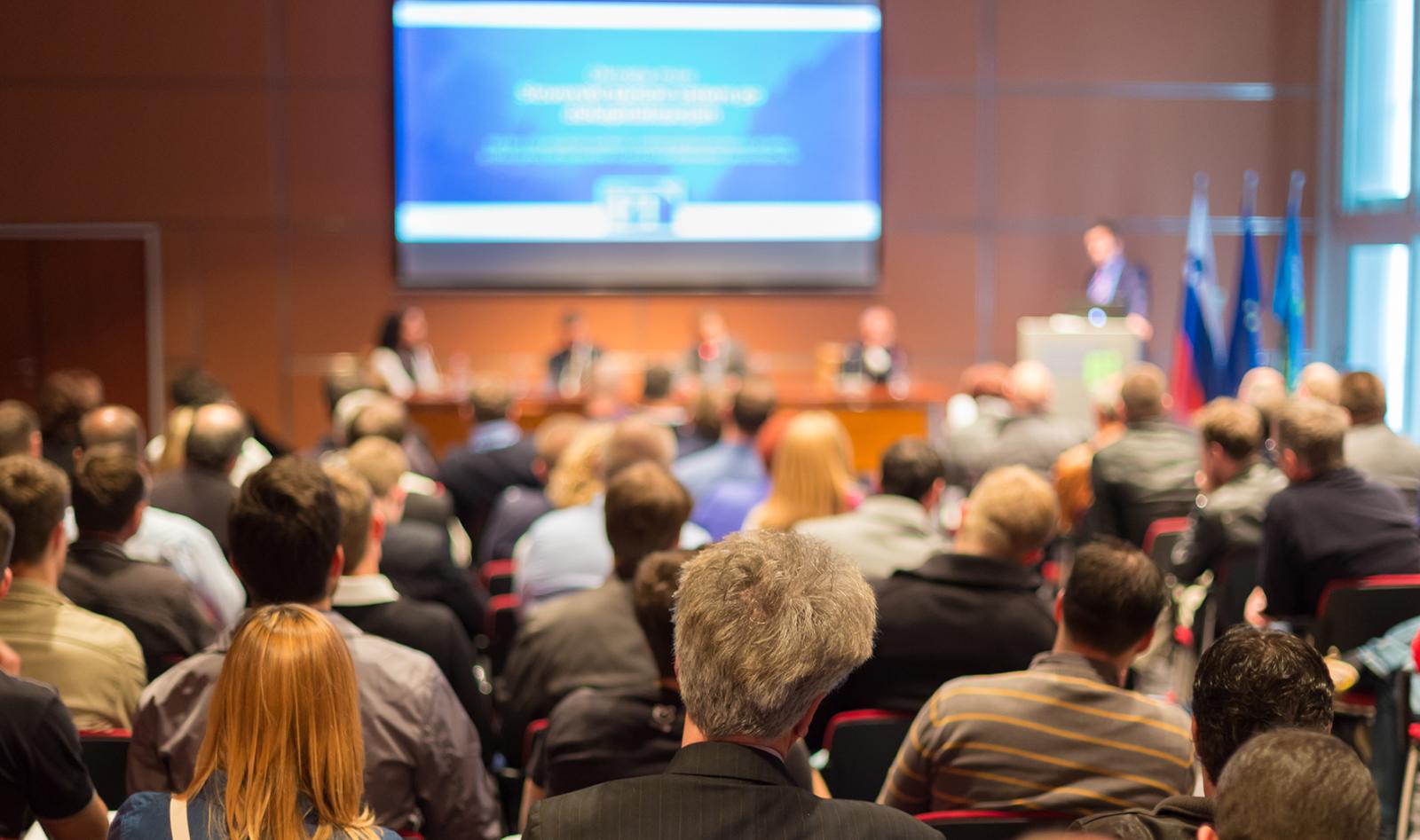 4 equipos audiovisuales que necesitas para un evento y que quizá no lo sepas